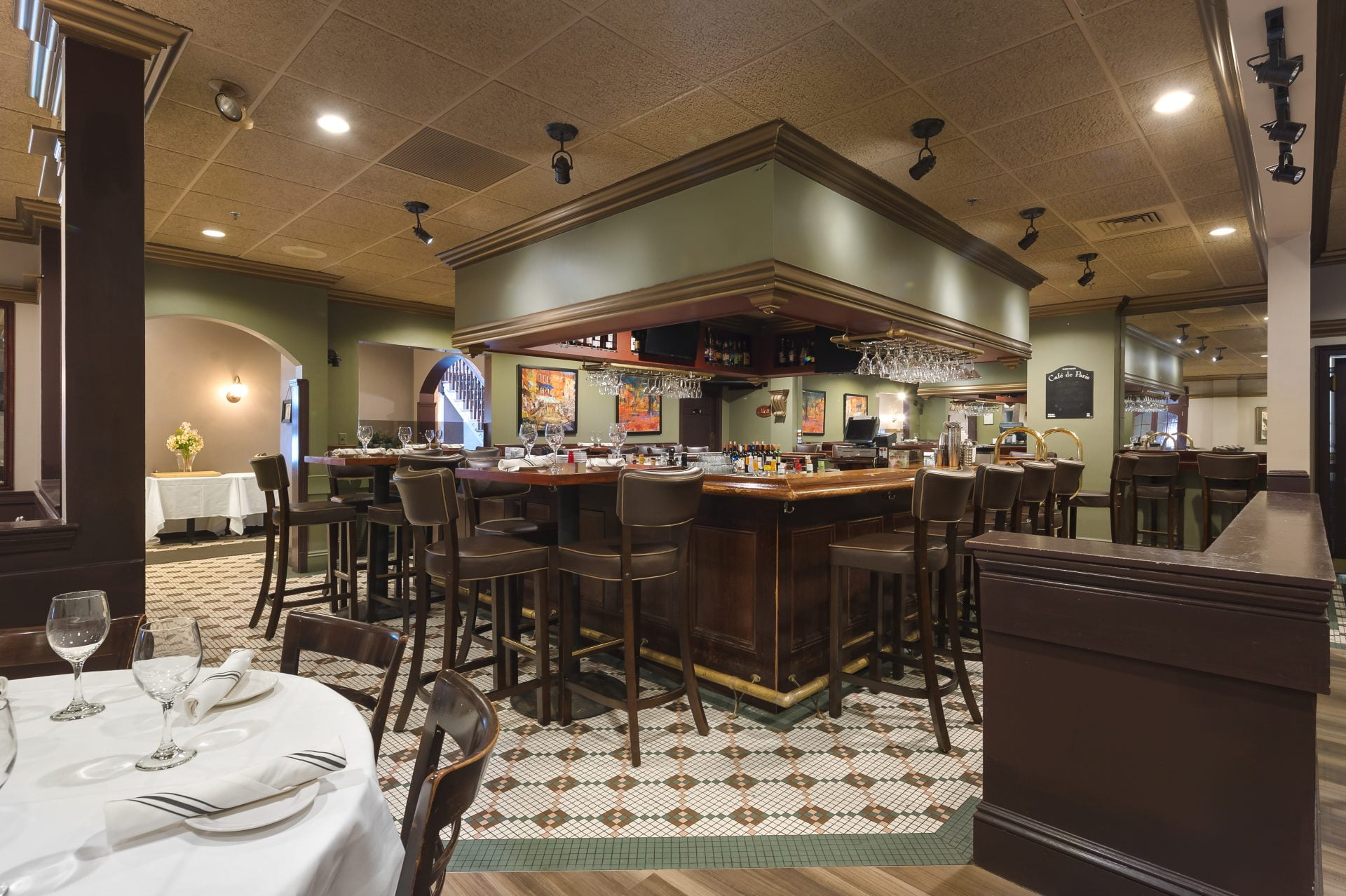 Cafe De Paris Common Market Restaurants Quincy, MA